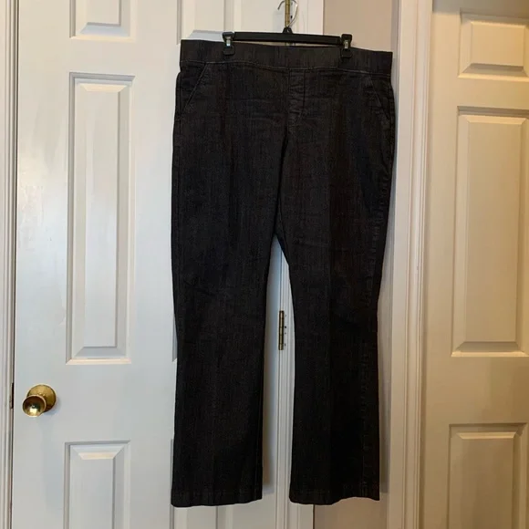 Lee Natural Fit Black Jeans Size 18 - Picture 2 of 7